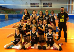 ALTIN KIZLAR FİNALDE İLK MAÇINI KAZANDI