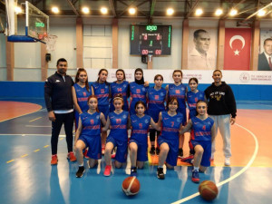 POTANIN ALTINPERİLERİ GALİBİYETLE BAŞLADI