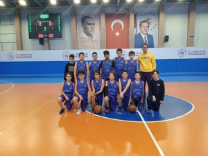 YILDIZ BASKETBOLDA ALTINYILDIZ