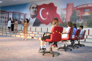 ALTINYILDIZDA BİR BAŞARI SERÜVENİ: ASTRONOMİ VE DRAMA