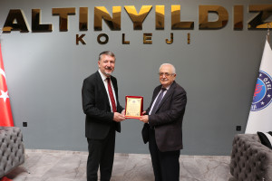 ALTINYILDIZ EĞİTİM KURUMLARININ DUAYEN MÜDÜRÜ MEHMET ERAVCI EMEKLİ OLDU