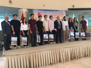NEVŞEHİR PROTOKOLÜNDE ALTINYILDIZ KOLEJİ 2023 YKS ŞAMPİYONLARINA ÖDÜLLER