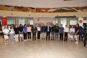 ALTINYILDIZ KOLEJİ FEN VE ANADOLU LİSESİ ÖĞRENCİLERİ YKS’DE DERECEYE GİREN ÖĞRENCİLER İÇİN DÜZENLENEN YEMEK PROGRAMINA KATILDI