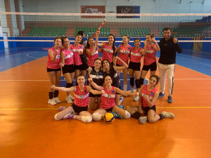 ALTINYILDIZ KOLEJİ FEN VE ANADOLU LİSESİ  KIZ VOLEYBOL TAKIMINI KUTLARIZ