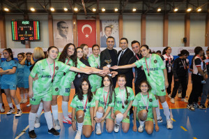 ALTINYILDIZ YILDIZ KIZ FUTSAL TAKIMINDAN İL DERECESİ