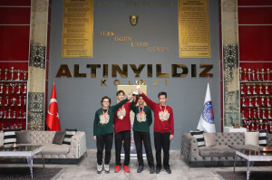 ALTINYILDIZ KOLEJİ FEN LİSESİ SATRANÇTA İL İKİNCİSİ