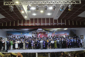 ALTINYILDIZ KOLEJİ FEN VE ANADOLU LİSESİ 2025 MEZUNLARINA MUHTEŞEM MEZUNİYET TÖRENİ