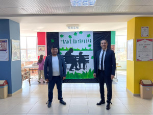 ALTINYILDIZ EĞİTİM KURUMUNDA KİTAP ŞENLİĞİNİN İLK KONUĞU YAZAR YAŞAR BAYRAKTAR OLDU