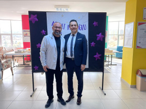 ALTINYILDIZ EĞİTİM KURUMUNDA KİTAP ŞENLİĞİNİN KONUĞU YAZAR MURAT MOROĞLU OLDU