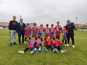 FUTBOLDA ŞAMPİYON YİNE ALTINYILDIZ