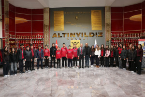 8. SINIFLAR LİSEYE KABUL VE BURSLULUK SINAVINA YOĞUN İLGİ