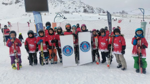 ALTINYILDIZ'LI ÖĞRENCİLER KAYAK EĞİTİM PROGRAMINI TAMAMLADI