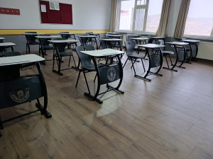 ALTINYILDIZDA ÖĞRENCİLER YENİ SIRALARLA İKİNCİ DÖNEME BAŞLADI