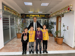 ALTINYILDIZ İLKÖĞRETİM KURUMU ÖĞRENCİLERİNDEN SATRANÇTA BÜYÜK BAŞARI
