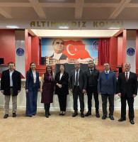 PROF.DR. MÜGE ARTAR ALTINYILDIZ KOLEJİ FEN VE ANADOLU LİSESİ  VELİLERİYLE BULUŞTU