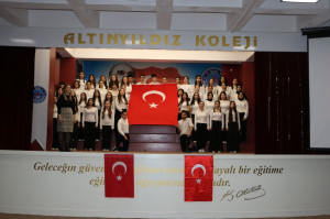 ÇANAKKALE ZAFERİ’NİN 111. YIL DÖNÜMÜ  ALTINYILDIZ KOLEJİ FEN VE ANADOLU LİSESİNDE  BÜYÜK BİR COŞKUYLA KUTLANDI