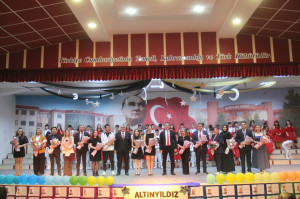 ALTINYILDIZ İLKÖĞRETİM KURUMUNDA OKUMA BAYRAMI COŞKUSU