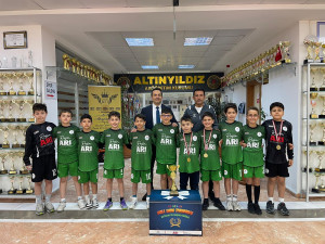ALTINYILDIZLI MİNİK KRAMPONLARDAN BÜYÜK BAŞARI