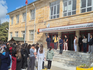 ALTINYILDIZDA 2026 LGS ŞAMPİYONLARI SAHAYA ÇIKTI