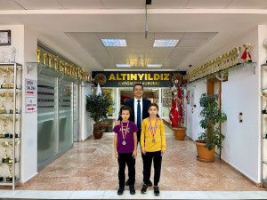 SATRANÇTA İL BİRİNCİSİ ALTINYILDIZ